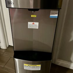 Water Dispenser 💧