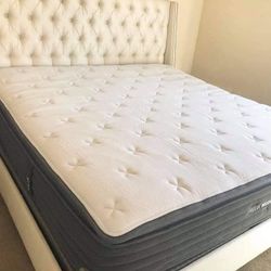 Luxe Midnight, Queen, Cover: Original Cover, Top Layer: ErgoAlign Layer Like New, Perfect ConditionHelix, Luxe Midnight, Queen, Cover: Original Cover,