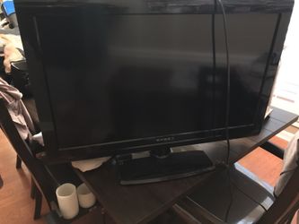 Dynex 32" LCD TV