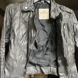 Hollister Women’s Moto Style Leather Jacket (M)