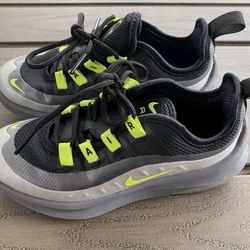Nike air max axis neon online