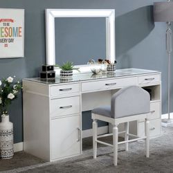 Vanity Set