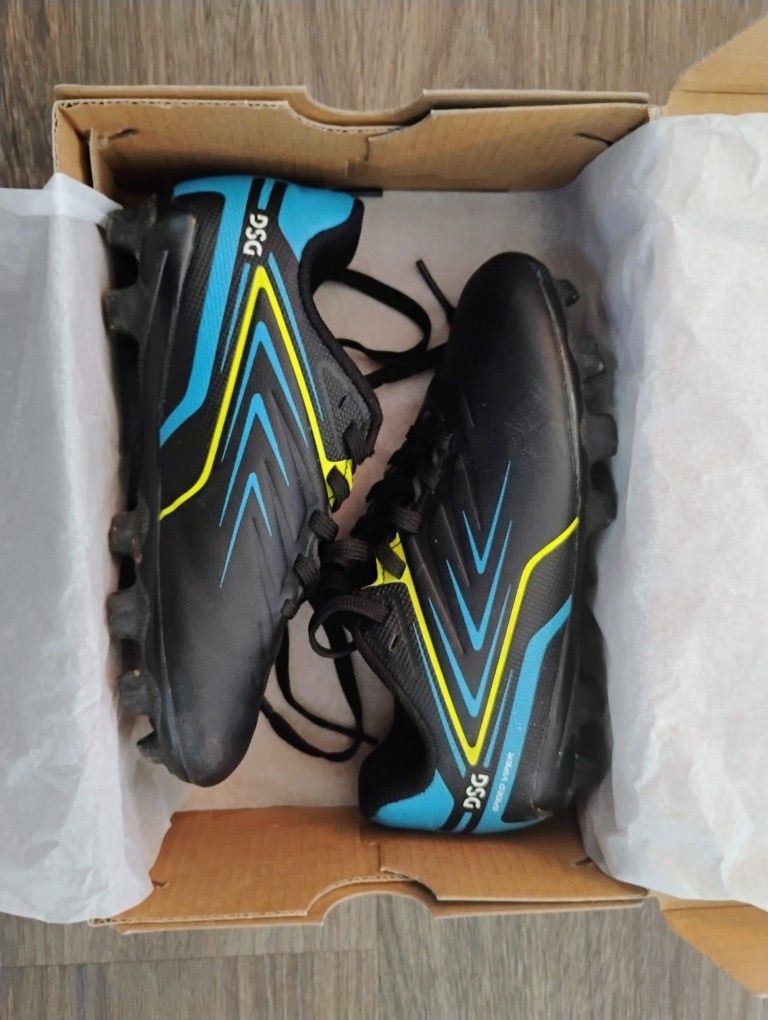DSG Kids Soccer Cleats 11k