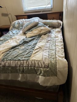 Full Wooden bed set w mattress