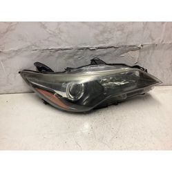 2015 2016 2017 TOYOTA CAMRY RIGHT HALOGEN HEADLIGHT OEM USED