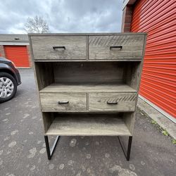 4-Drawer Wooden Dresser with Shelves – Excellent Condition