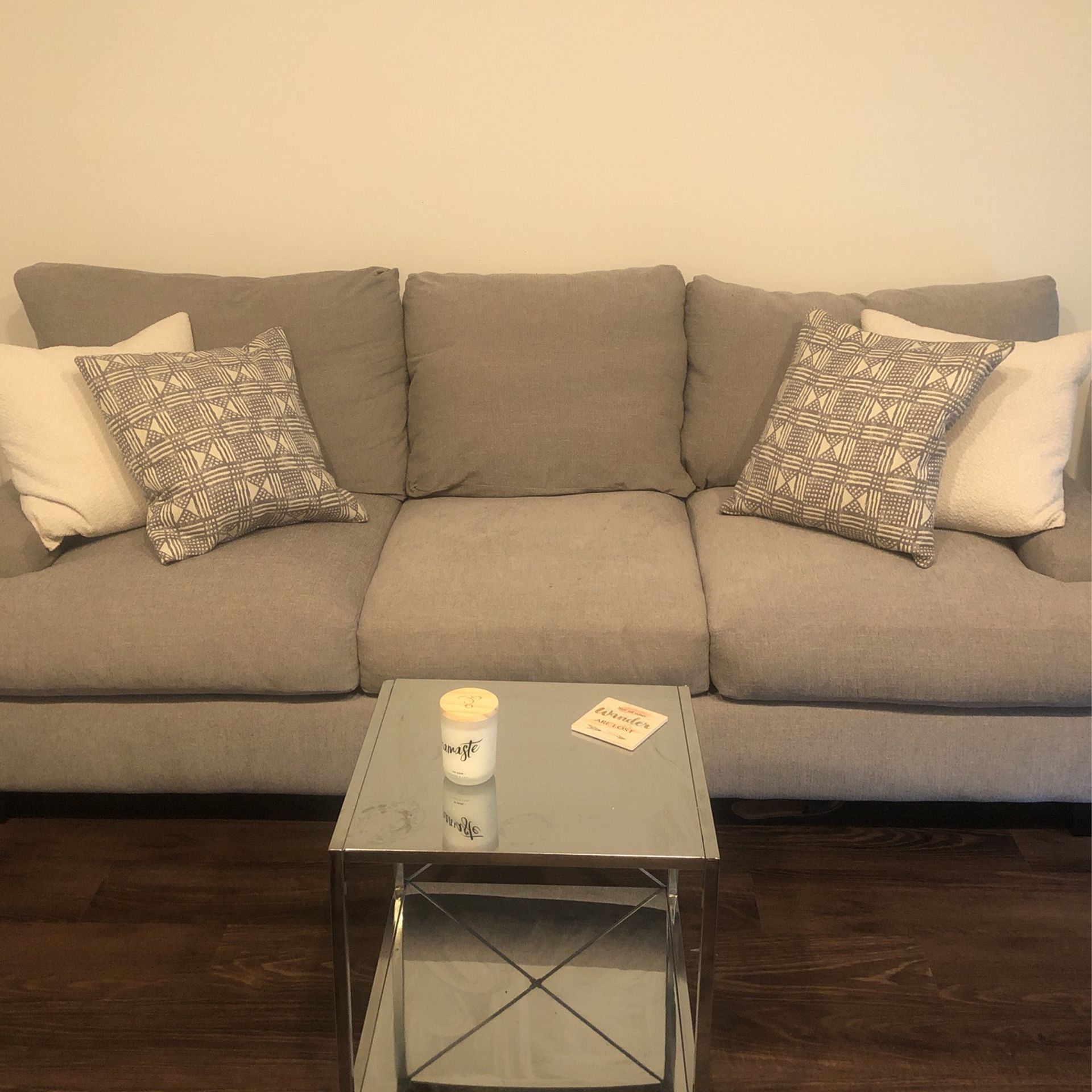 Living Spaces Harper Down II Sofa