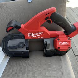 Milwaukee Bandsaw