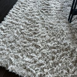 10x8 White/cream Shag Rug