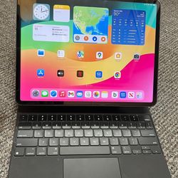 Apple iPad Pro 12.9 5th Gen 256GB Wi-Fi/5G With Magic Keyboard 