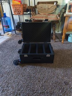 4 Row Slab Suitcase with Wheels