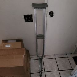 Crutches Adult 