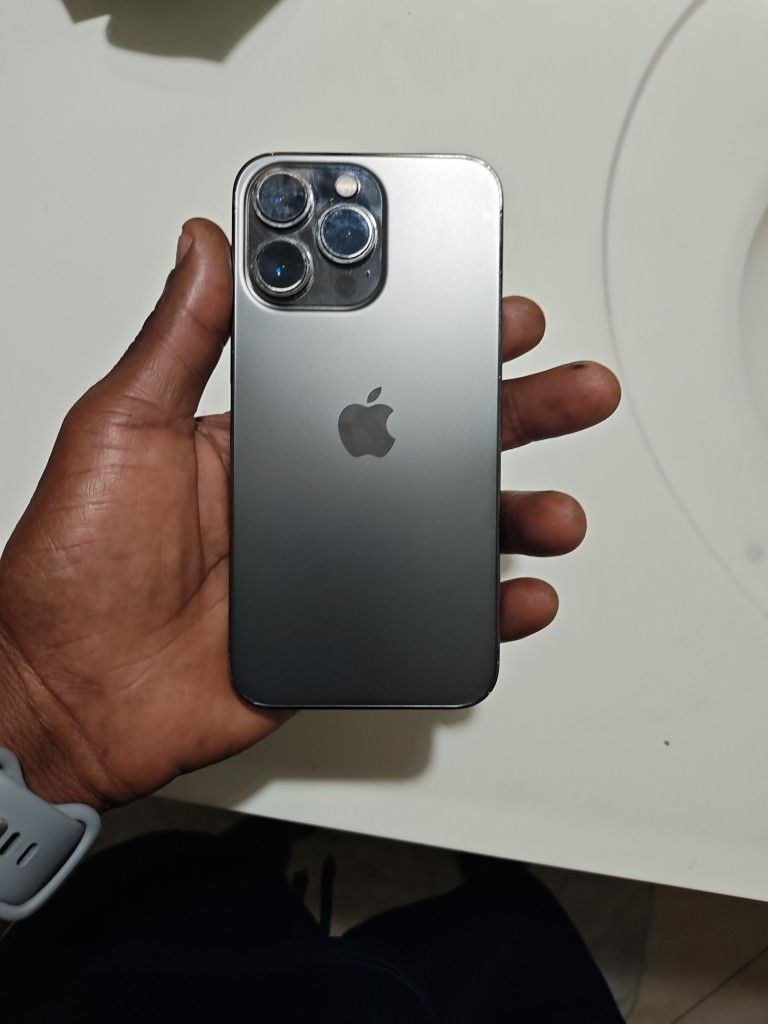 iPhone 13 Pro Blacklist
