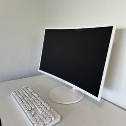 Samsung Curved Monitor – White (Excellent Condition)