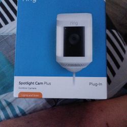 Ring Spotlight Cam Plus