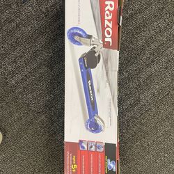 Blue Razor scooter 