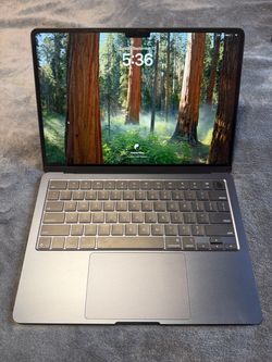 Apple macbook m4 chip Black