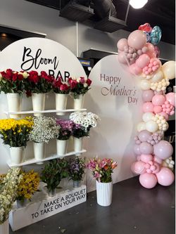 Bloom bar and backdrop