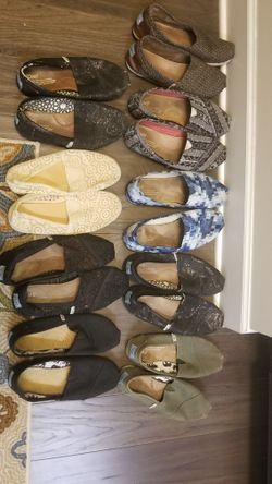 Assorted Tom's Shoes 