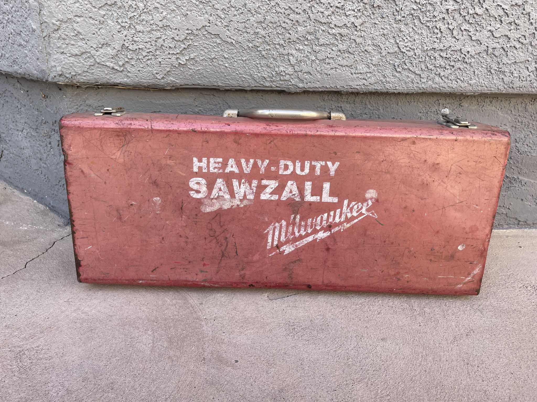Vintage Milwaukee Sawzall Heavy Duty Metal Tool Box Case Decor Display Man Cave