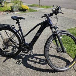 Cannondale Tesoro Hybrid Peddle Assist Bike