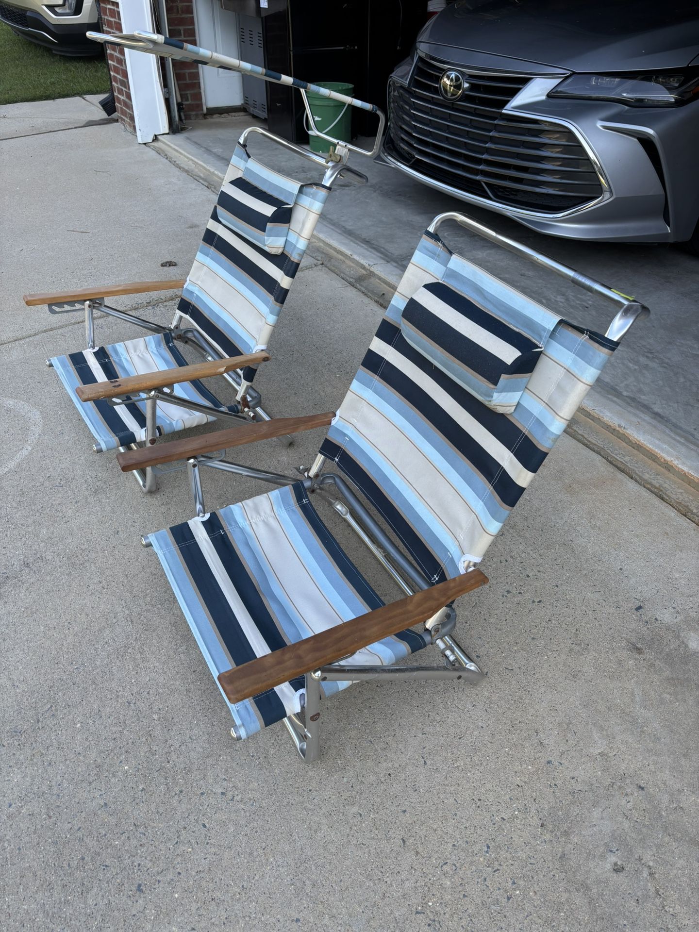Beach Chairs With Sun Shade