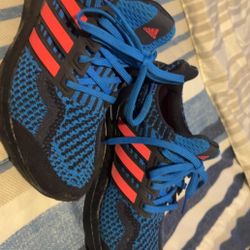 Boys Adidas Size 4