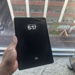 Apple iPad 9th Generation 64g w/Wifi $150 NEED GONE TOMORROW 