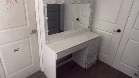 Vanity for free just pick up