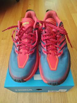 Sneakers, size 10