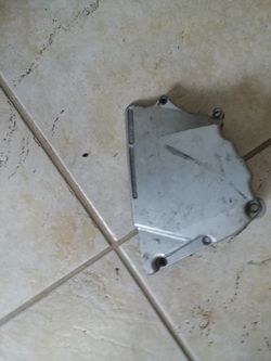 1999 yamaha r6 sprocket cover