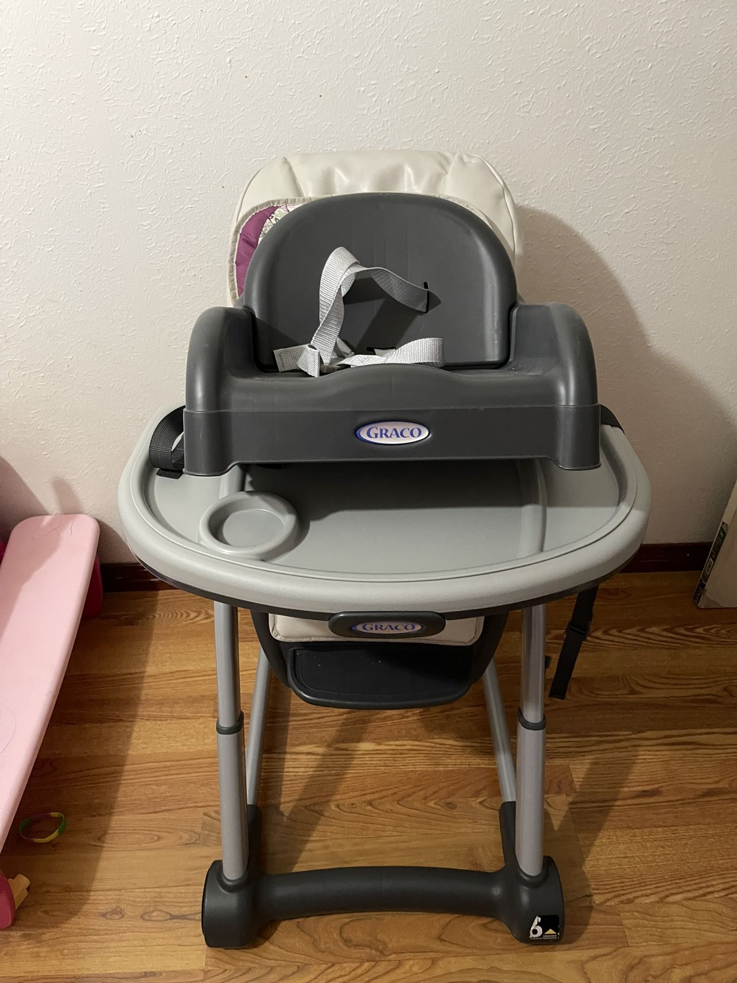 Graco Blossom in Convertible High Chair, Redmond, Infant