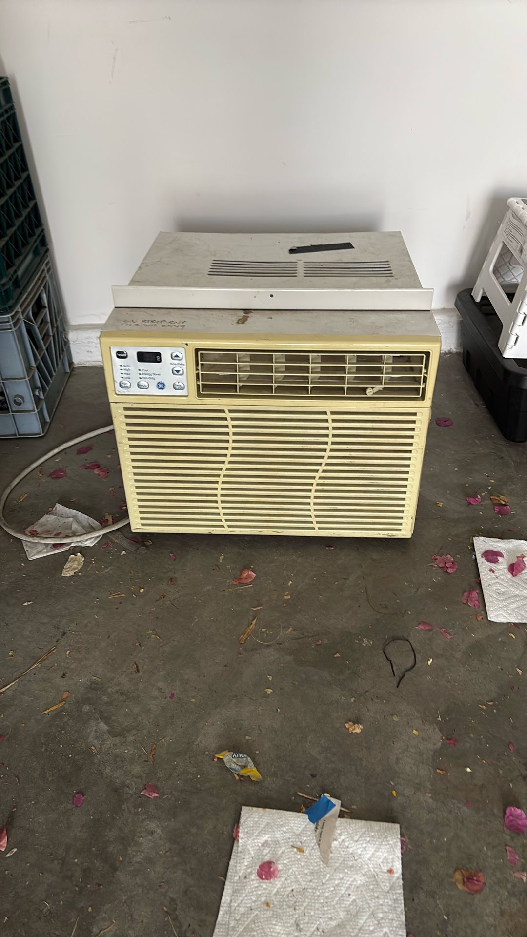 Ge *Made In Usa Ac Unit Cold