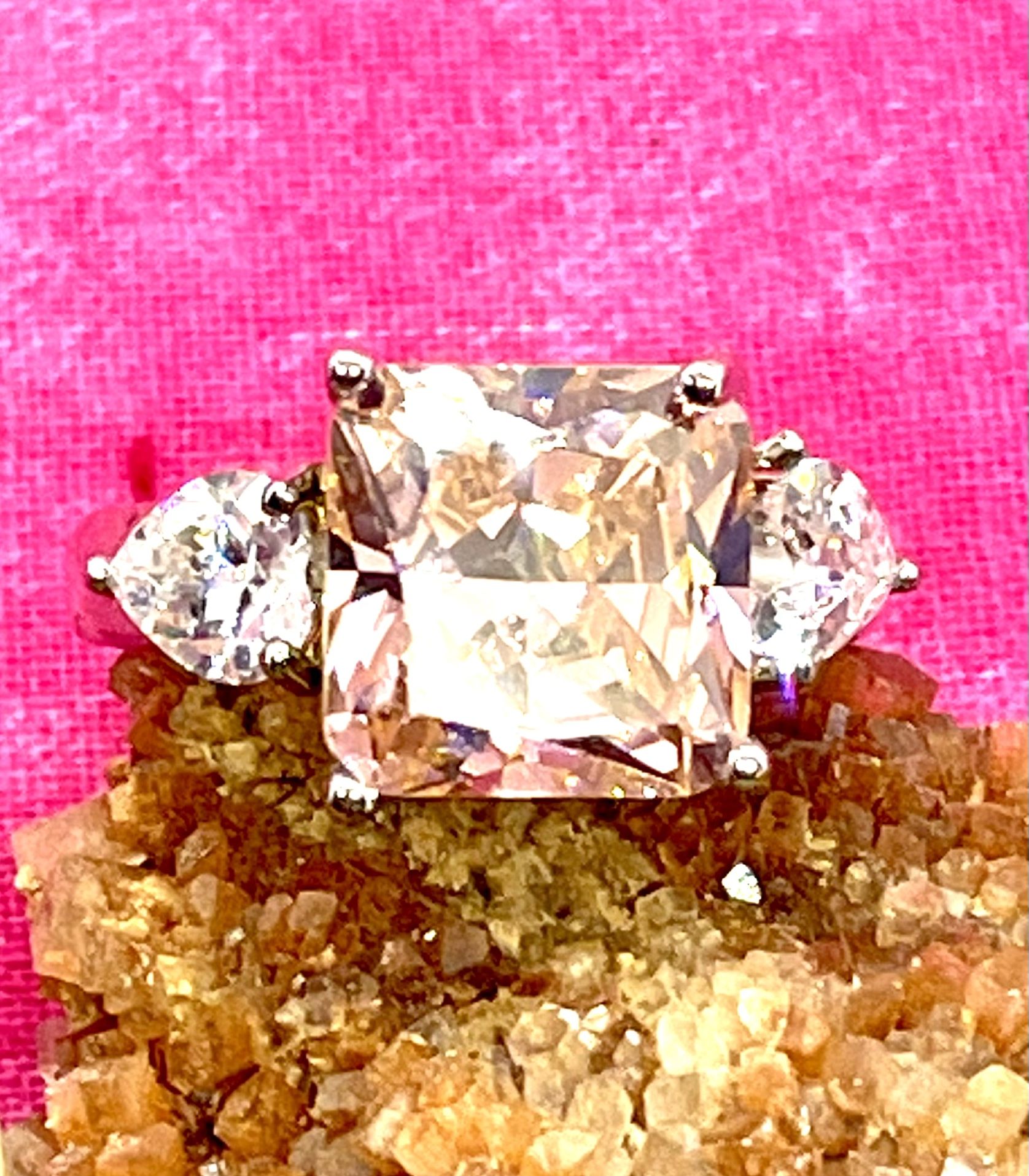 Glitzy Pink Ice Ring sz6