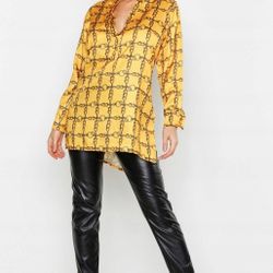 Boohoo Chain Print Blouse