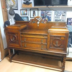 Antique Tiger Oak, Side Board/ Buffet Very Nice Cond. 