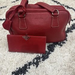 Red 𝐏𝐫𝐚𝐝𝐚   Bag 