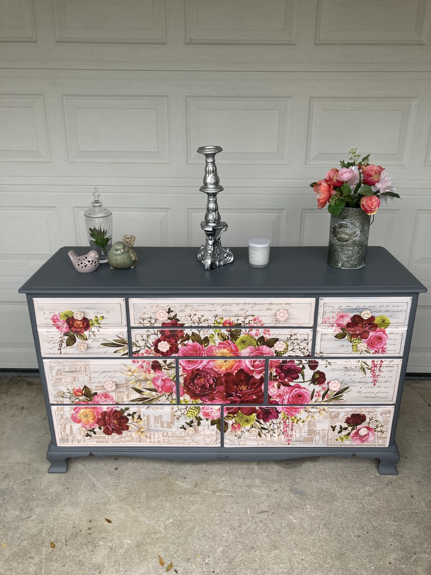 Beautiful Large Oak Dresser Grey Floral 