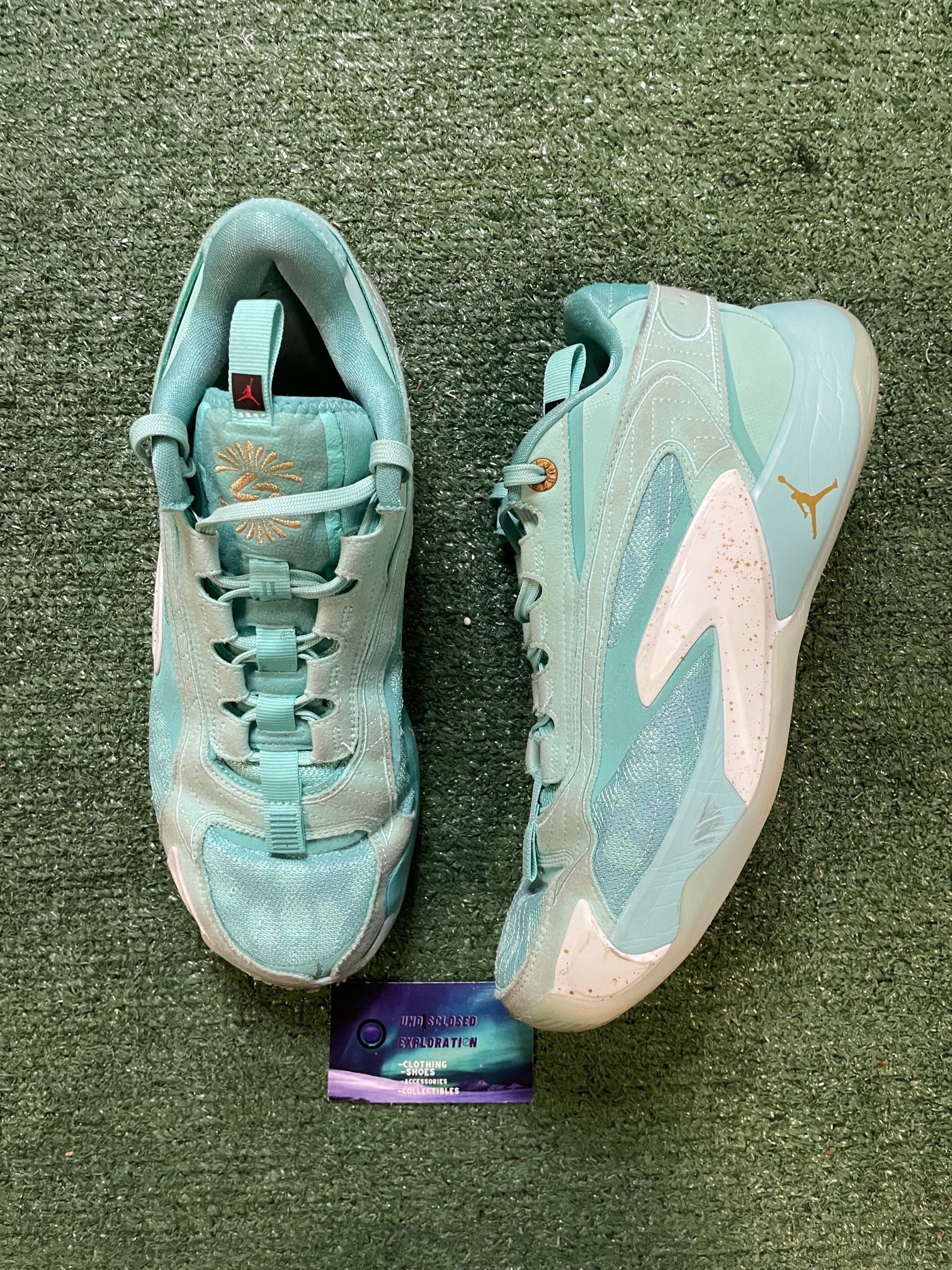 Jordan 2 Luka matador size 10men/11.5women