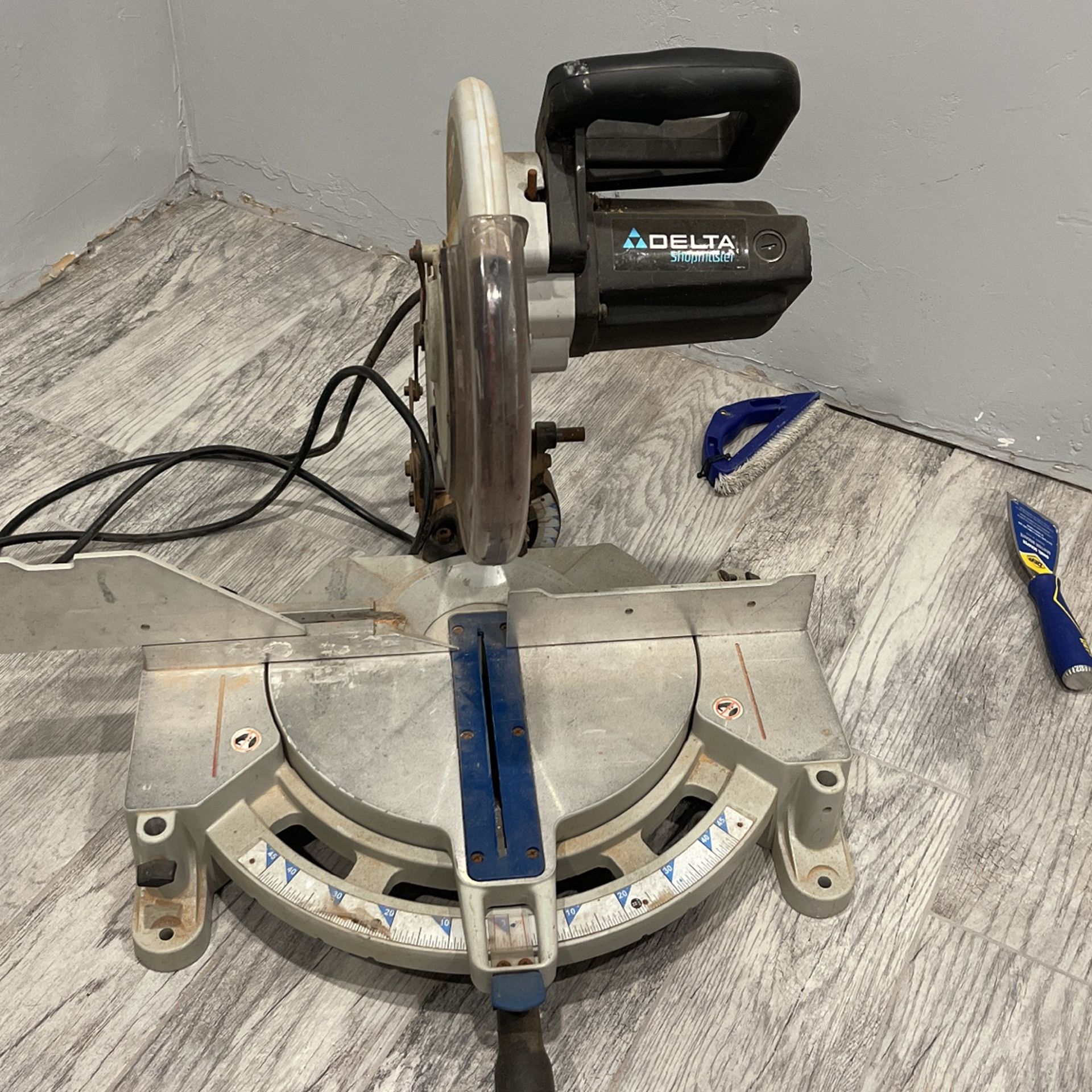 Delta Miter Saw 12”