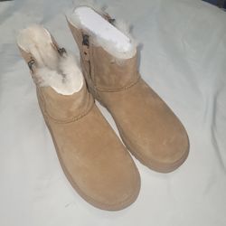 UGGS BRAND NEW CLASSIC MINI ZIPPER BOOTS