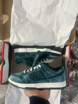 Nike Dunk Low Green Velvet 
