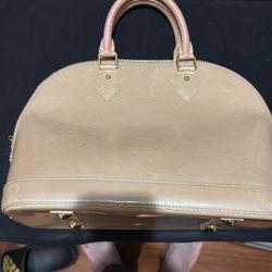 Louis Vuitton Alma 