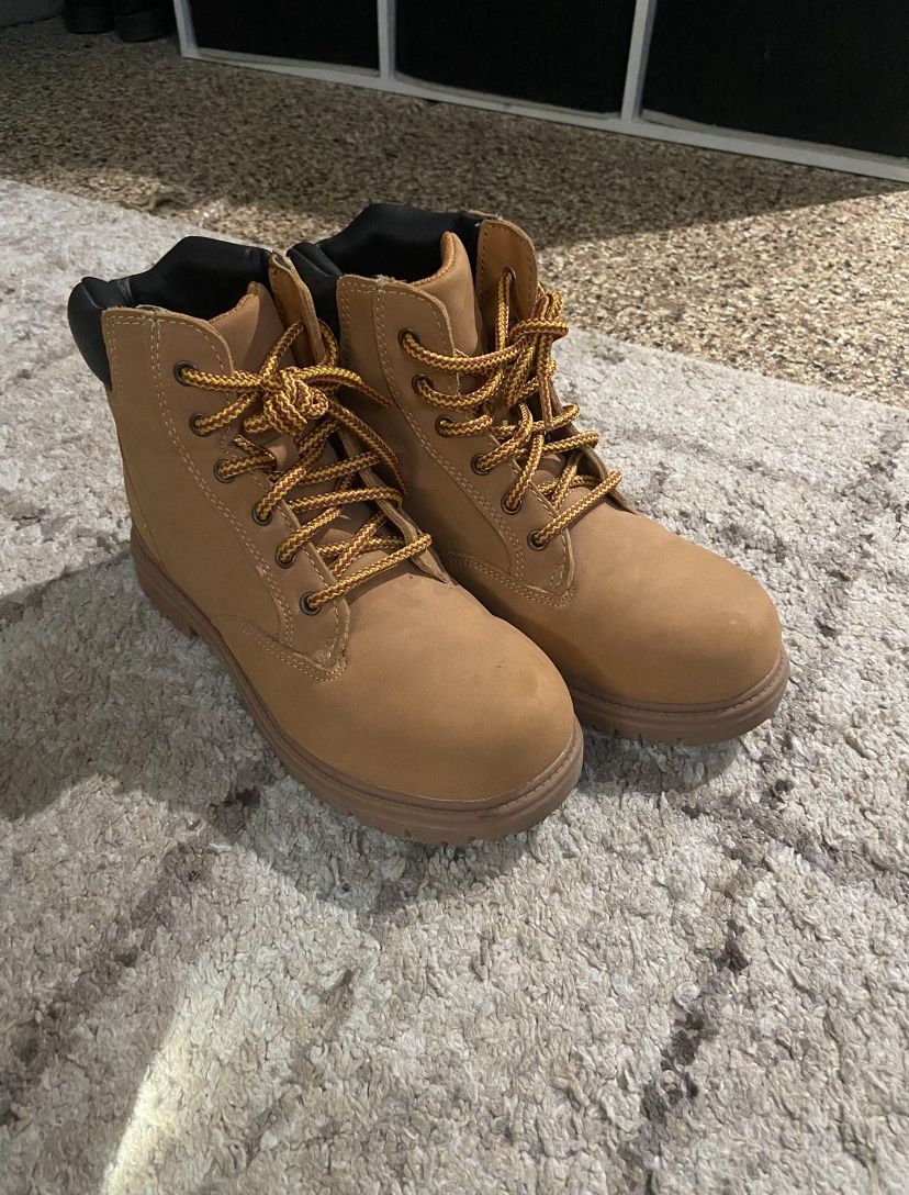 Kids Boots