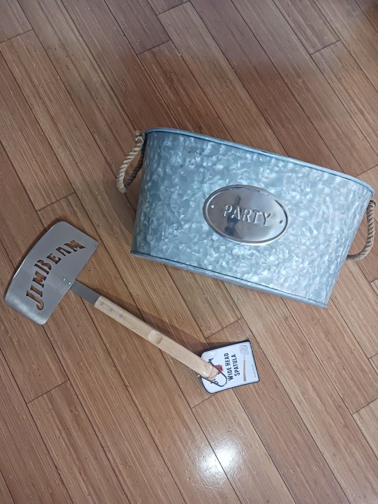 Galvanized Cynthia Rowley Bucket & Jim Beam Wide Head Spatula
