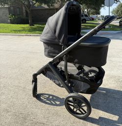 Uppababy Vista V2 Great Condition