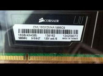 Desktop memory cards, specs on the picture. 2 available. Price per each