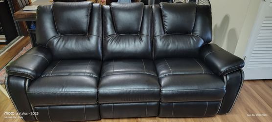 Black Leather Reclining Living Room Set