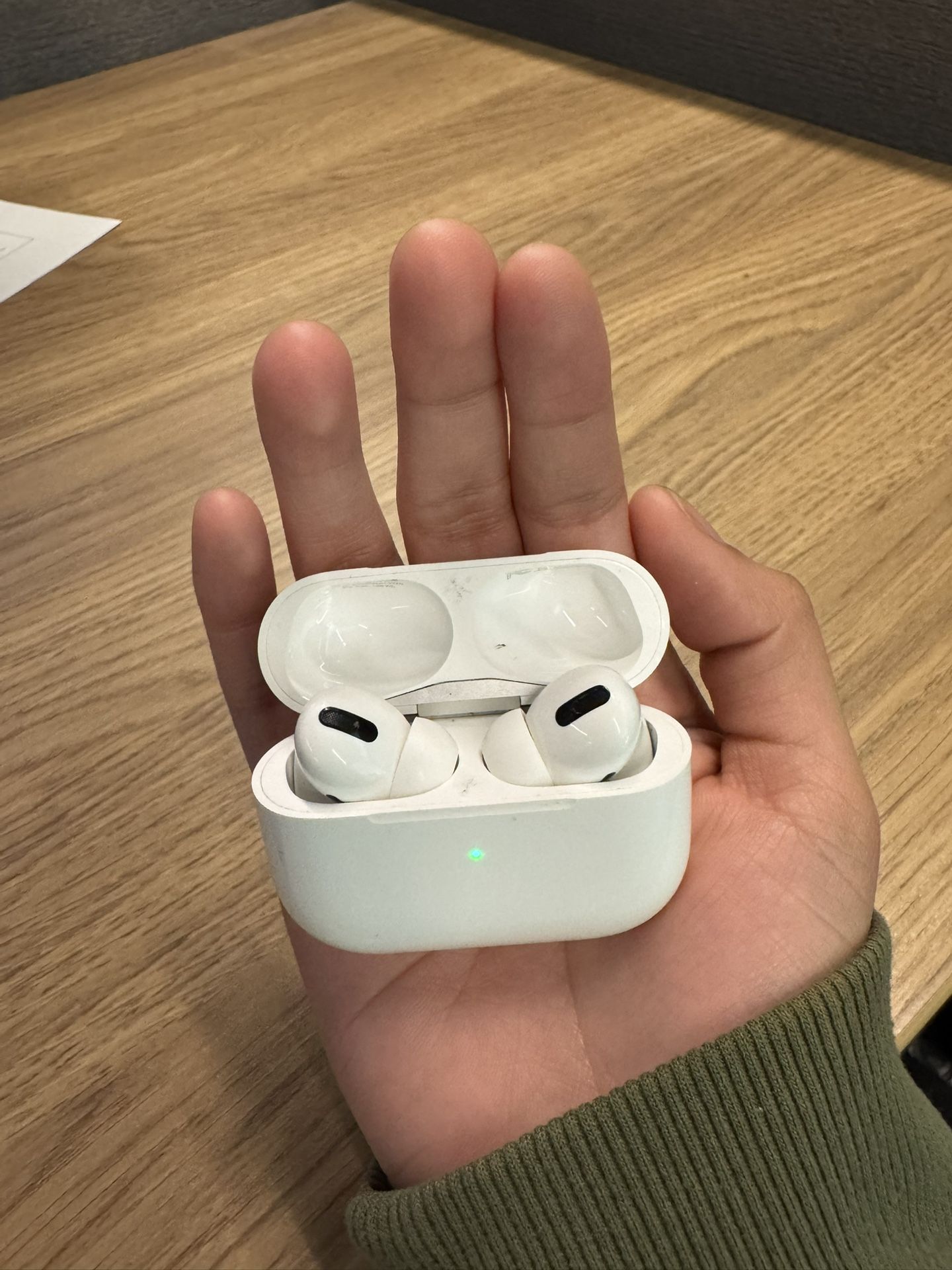 Apple AirPods Pro