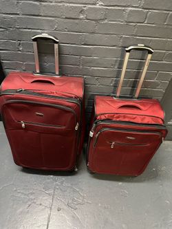 Ricardo Beverly Hills 2-piece softside luggage set